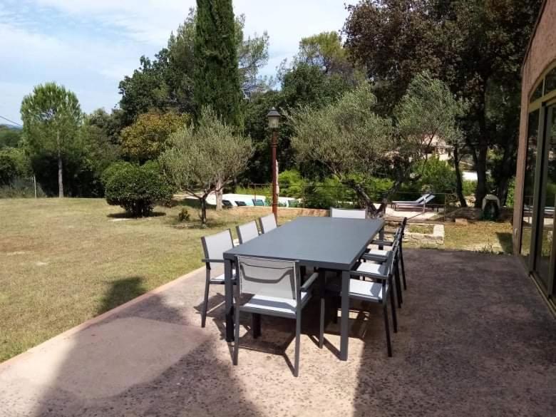 Comorebi Provence Entrecasteaux Екстериор снимка