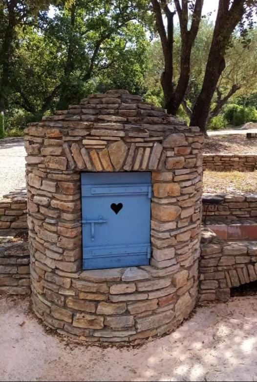 Comorebi Provence Entrecasteaux Екстериор снимка
